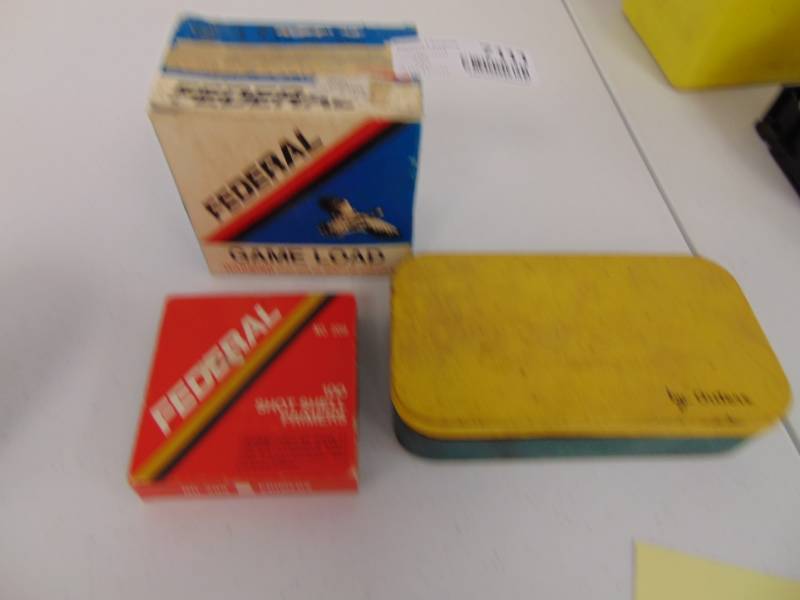 lot 7111 image: 12 Ga Field Loads, 209 Primers and Outers Staining Kit - Vintage