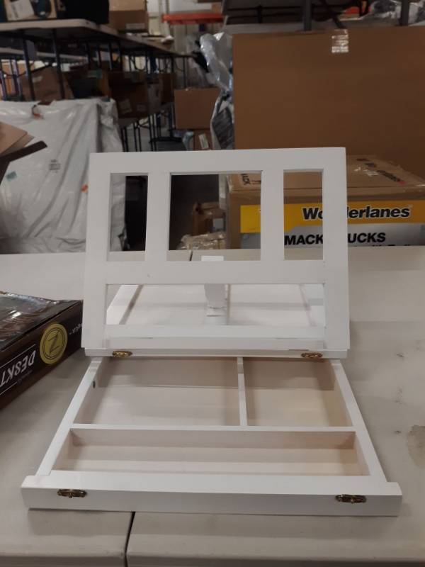 lot 8116 image: Zaggit Desktop Adjustable White Mahogany Wood Art And Book Easel - Light Weig...