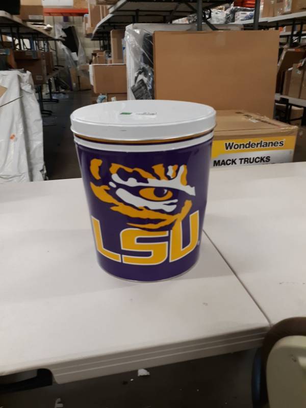 lot 8119 image: LSU Aluminum bin