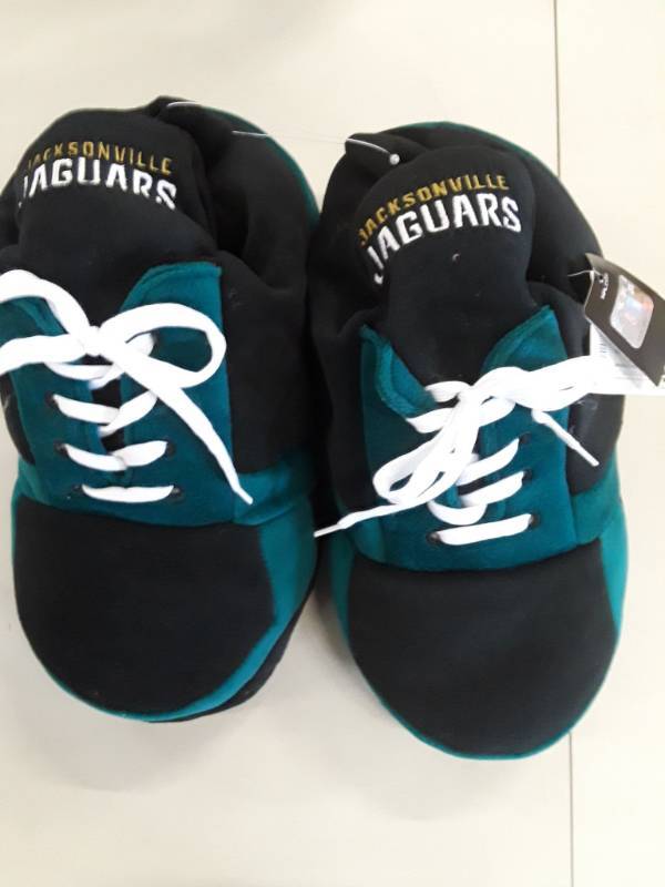 lot 8214 image: Jacksonville Jaguars Sipplers