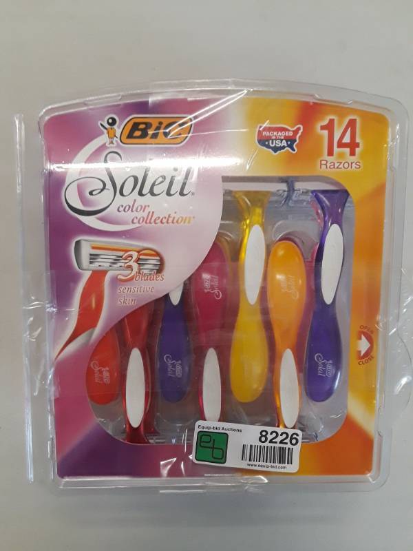 lot 8226 image: 14 Pack Bic Soleil Disposable Womens Razors