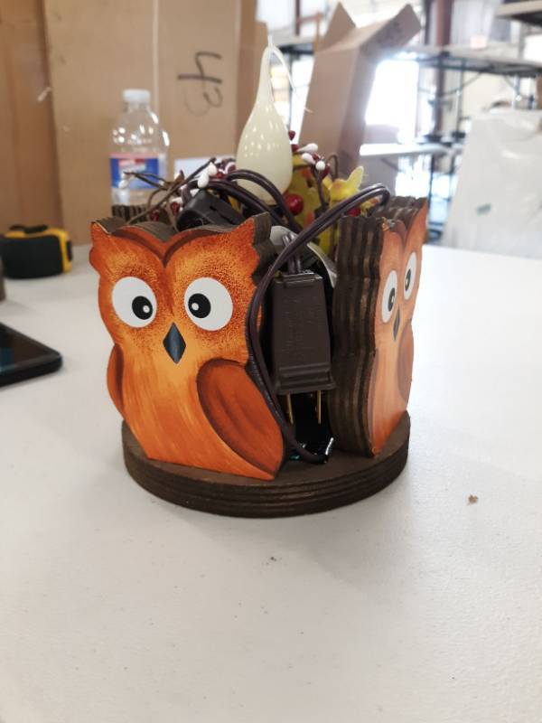 lot 8347 image: Decrotive Owl Night Light