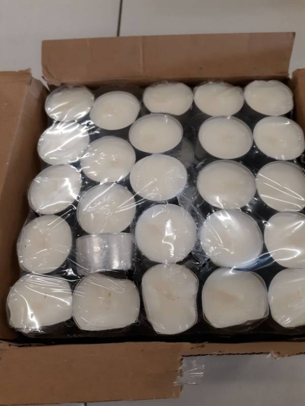 lot 8380 image: 200 6 hour TeaLight Candles