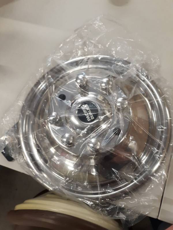 lot 8424 image: Set of 2 Pacific Dualies Wheel Hub Caps