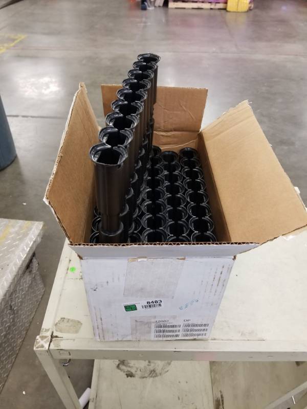 lot 8483 image: Box of 12in Plastic Couplers