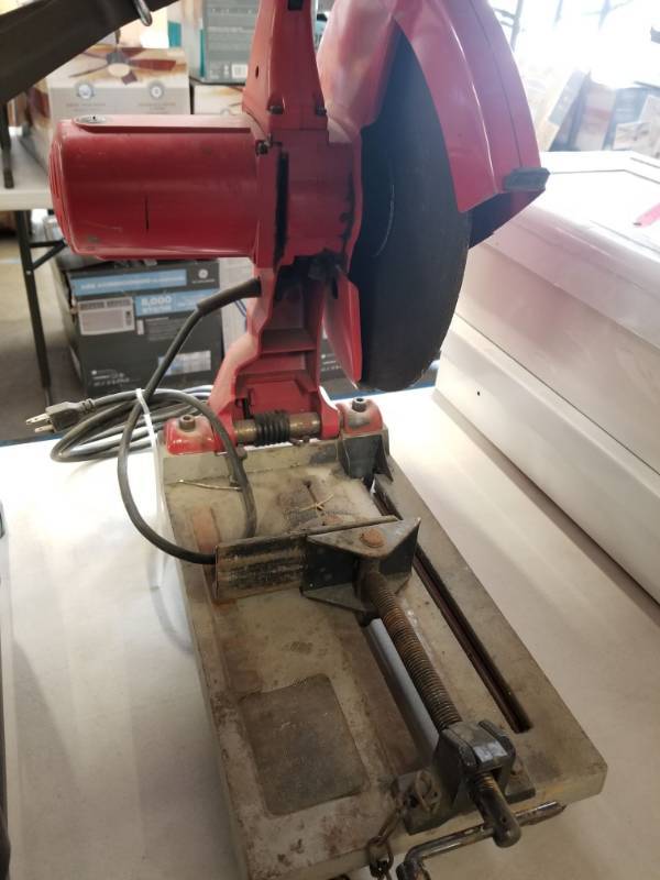 lot 8496 image: Milwaukee Heavy Duty 14in Abrasive Cut Off Machine 6176-20