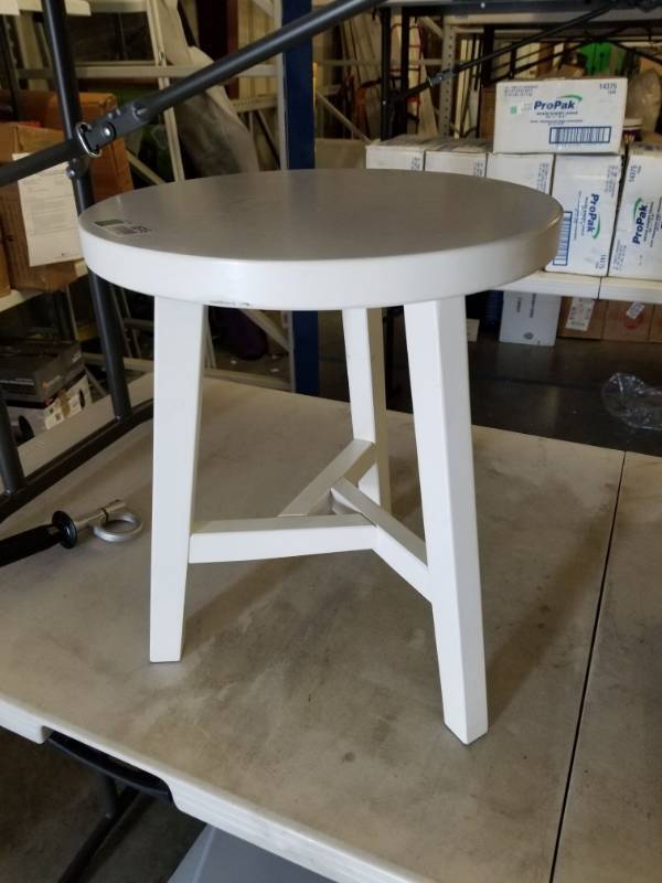 lot 8515 image: Chase Accent Stool White