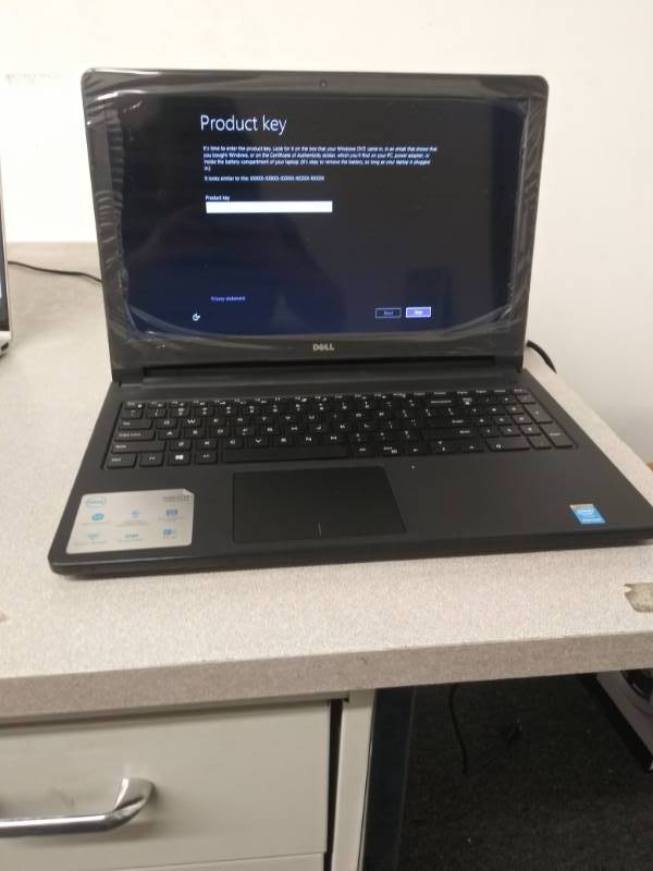 lot 4 image: Dell Inspiron 15 5000 Series