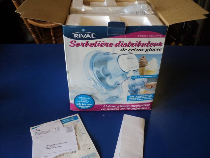 lot 7984 image: Rival Soft Serve Ice Cream Maker