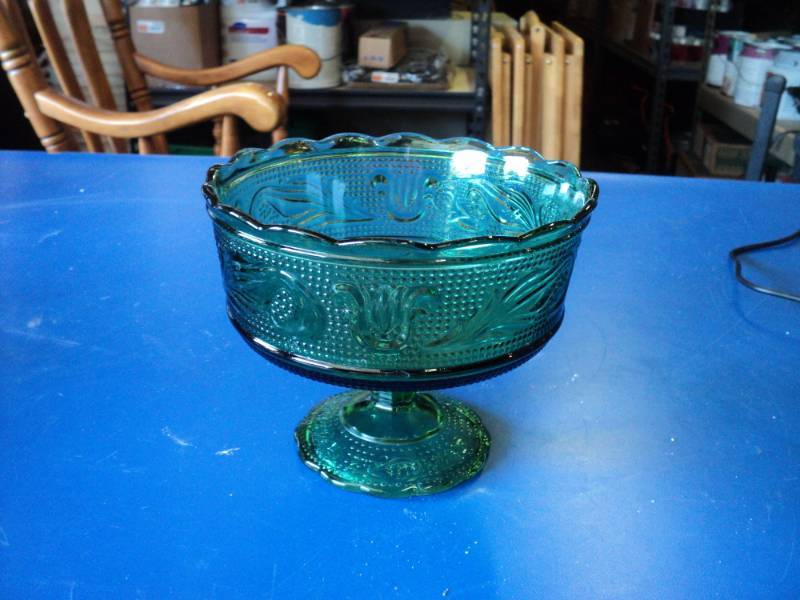 lot 7993 image: E.O. Brody Co. Cleveland, Ohio Pedestal Candy Bowl, Green Harp Design, no chips noted