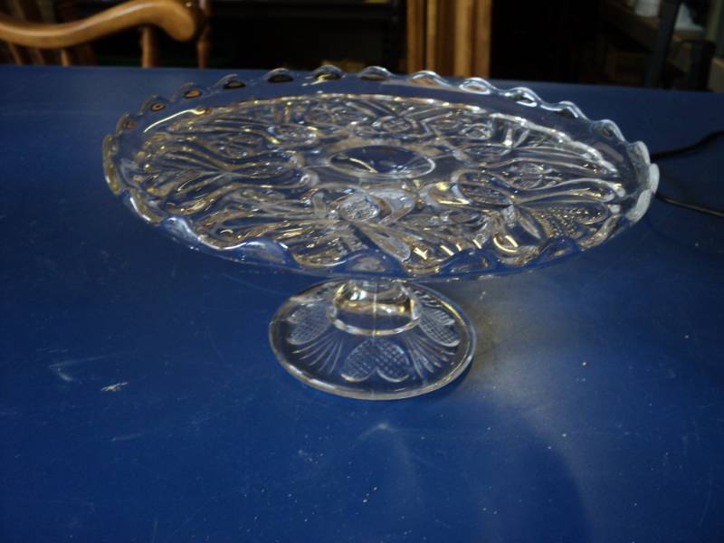 lot 7994 image: Glass Footed Cake Stand, ruffled edge, hearts Design, 9-12dia x 4, no chips noted