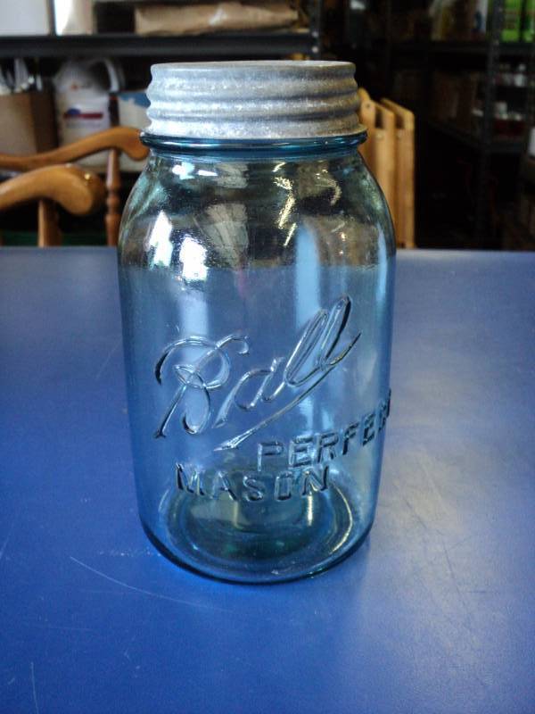 lot 8030 image: (1) Vintage Blue Ball Mason Jar #3
