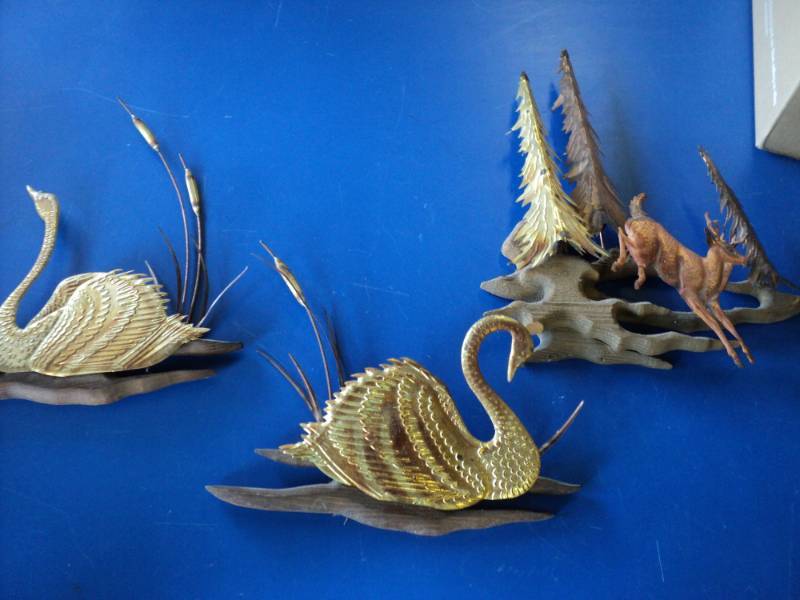 lot 8085 image: (3) Vintage 3-D Tin wall hangings- woodland scenes