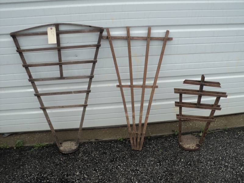 lot 8123 image: (3) ct lot wooden garden trellis, 2, 3 &37