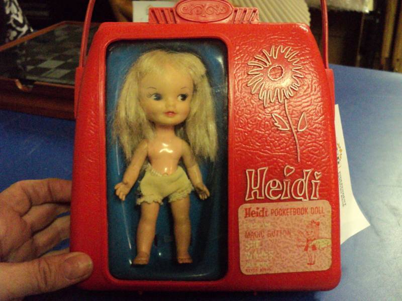 lot 8130 image: Remco Heidi Pocketbook Doll 1960s