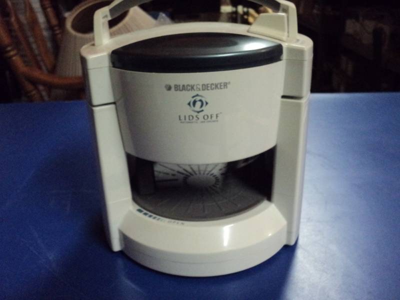 lot 8134 image: Black & Decker Lids Off automatic Jar OpenerJW200 Series, no box, unused