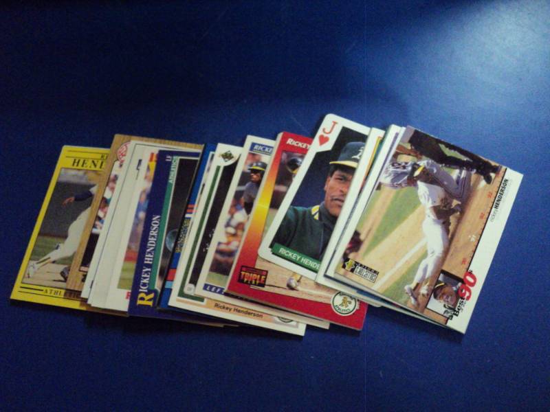 lot 8163 image: (40) ct mixed brand lot Rickey Henderson Baseball Cards