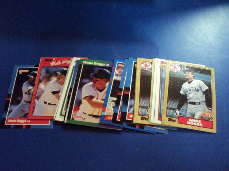 lot 8171 image: (25) ct mixed brand lot Wade Boggs Baseball Cards