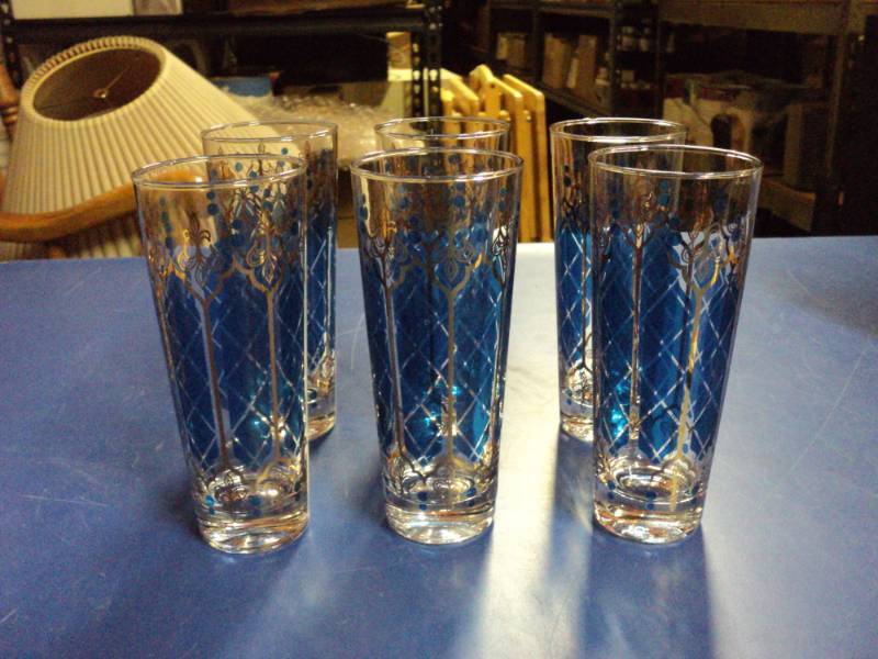 lot 8192 image: (1) set of (6) glass tumblers blue and gold on clear glass