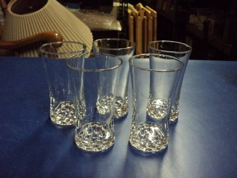 lot 8194 image: (1) set of 5 clear glass tumblers