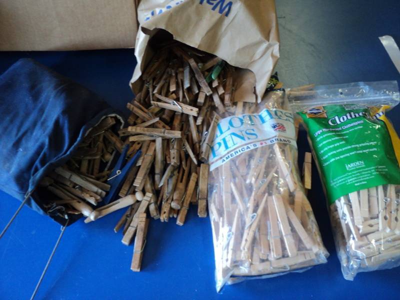 lot 8233 image: Large lot of Wooden Clothespins, assortment of sizes and styles ( few plastic ones too) over 300