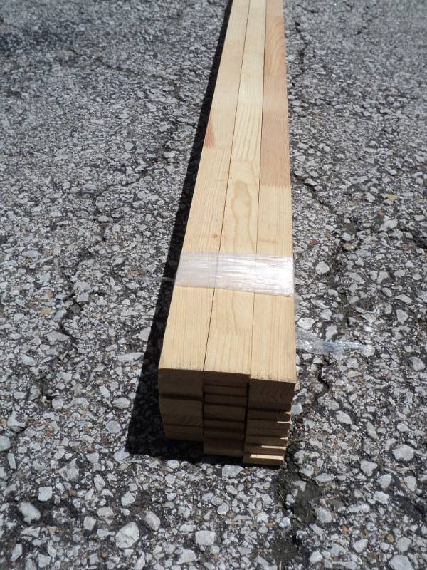 lot 8257 image: (1) bundle of Un-milled Parting stop, natural, 1-14 x 38 x 81, (30) per bundle