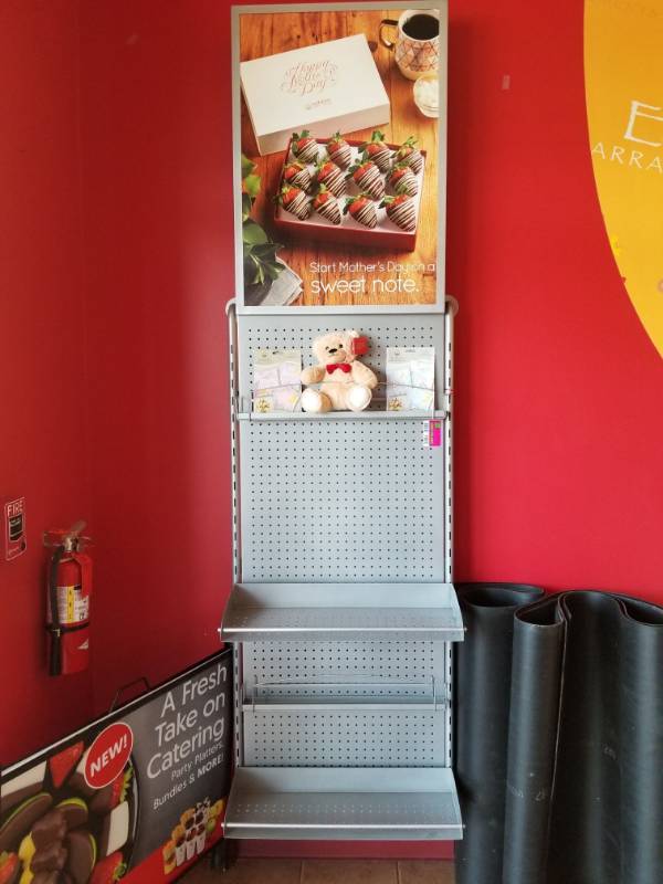 lot 9881 image: Wall Display Racks