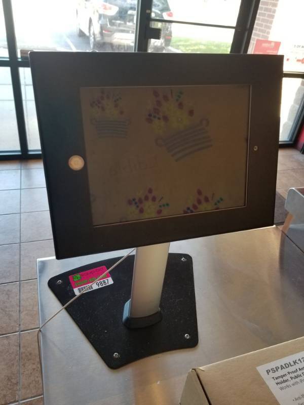 lot 9887 image: iPad With Holder