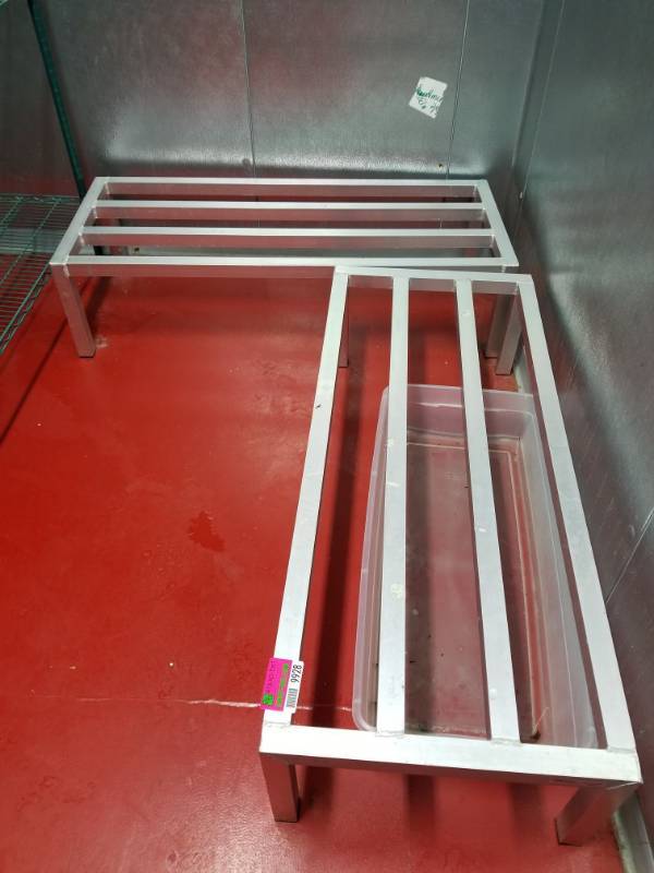 lot 9928 image: 2 Dunnage Racks