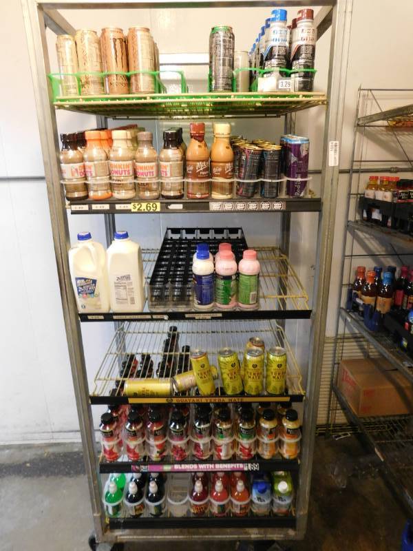 lot 1084 image: Metal Shelving