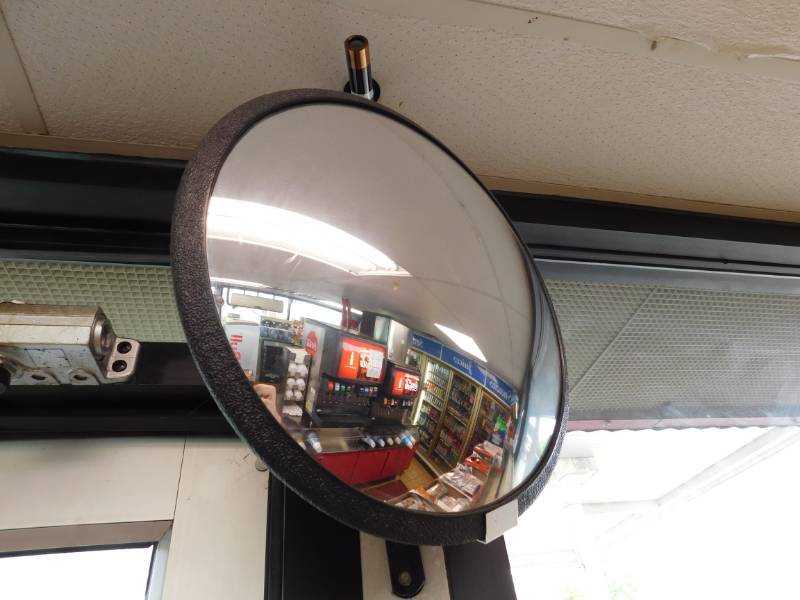 lot 1090 image: Convex Mirror