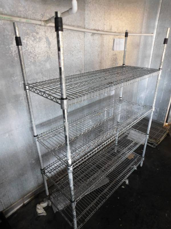lot 1115 image: Metro Shelf