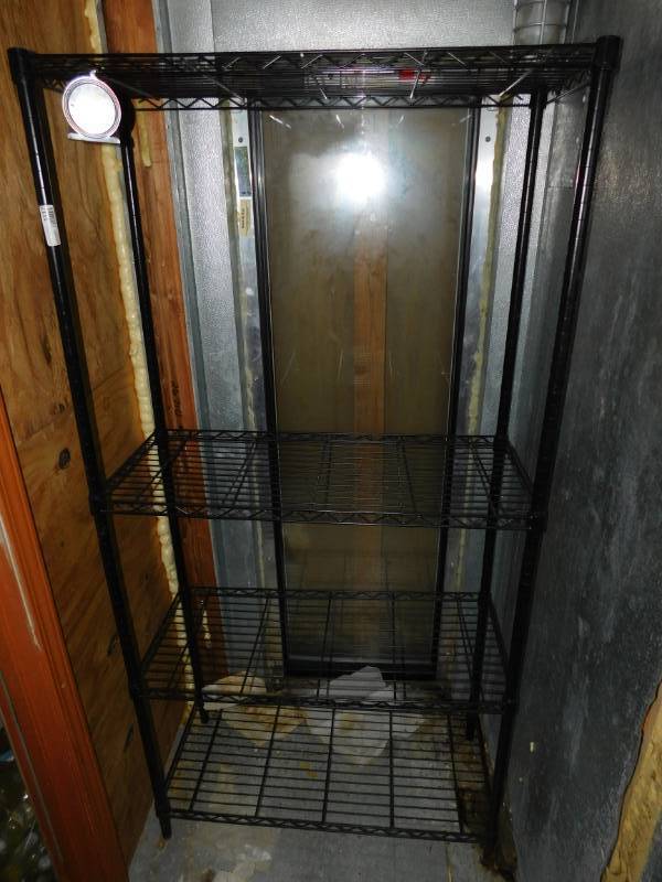 lot 1117 image: Metro Shelf