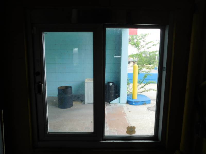 lot 1120 image: Drive Through Window