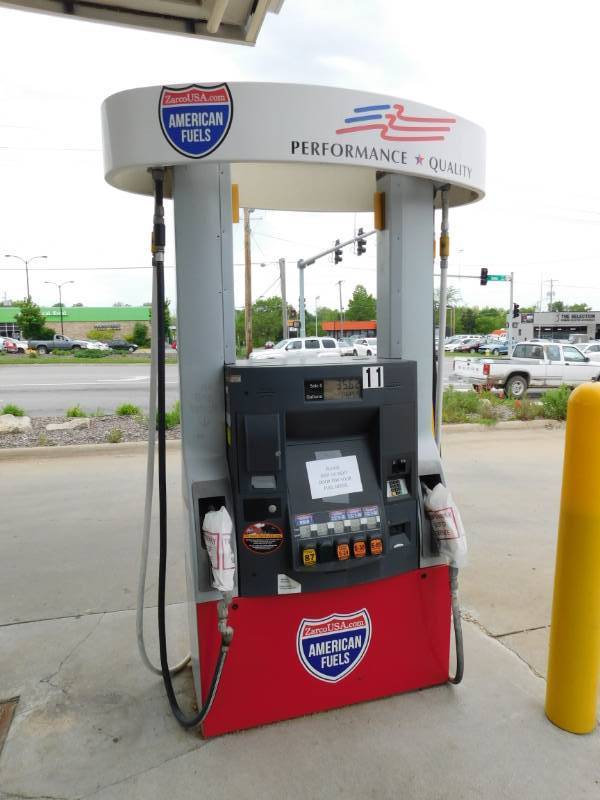 lot 1129 image: Wayne Blended Gas Pump