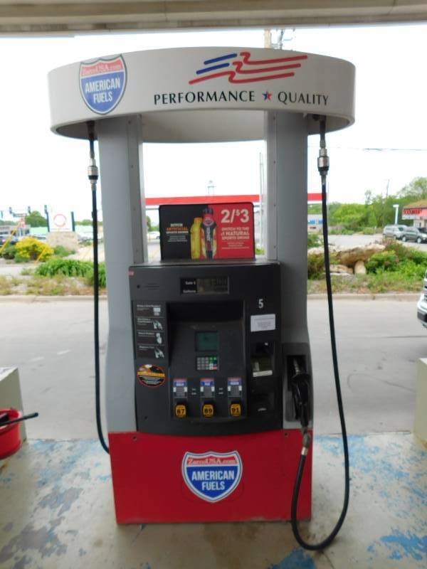 lot 1137 image: Wayne Gas Pump