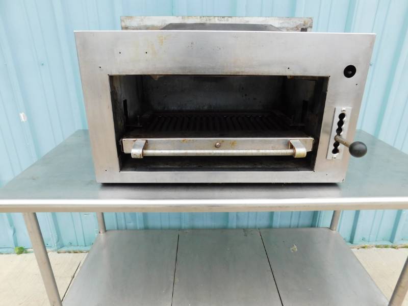 lot 2018 image: 3 Foot Charbroiler