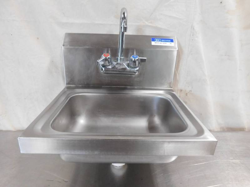 lot 2021 image: Stainless Steel Handwashing Sink