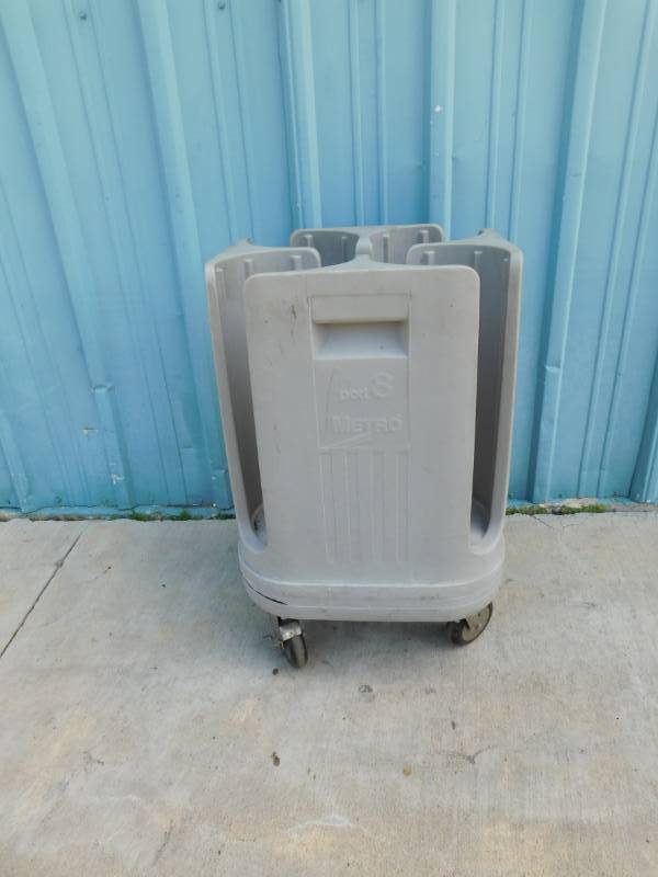 lot 2011B image: 4 Slot PCD 8 Metro Dish Dolly