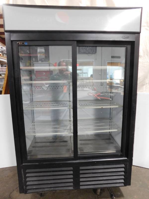 lot 1 image: QDB 2 Door Glass Display Cooler