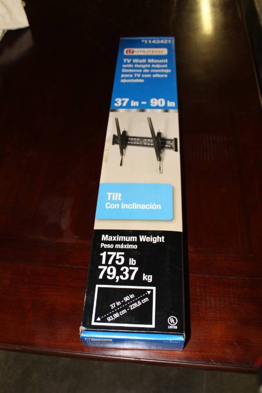 lot 1102 image: UtiliTech TV Wall Mount  37-90 1143421