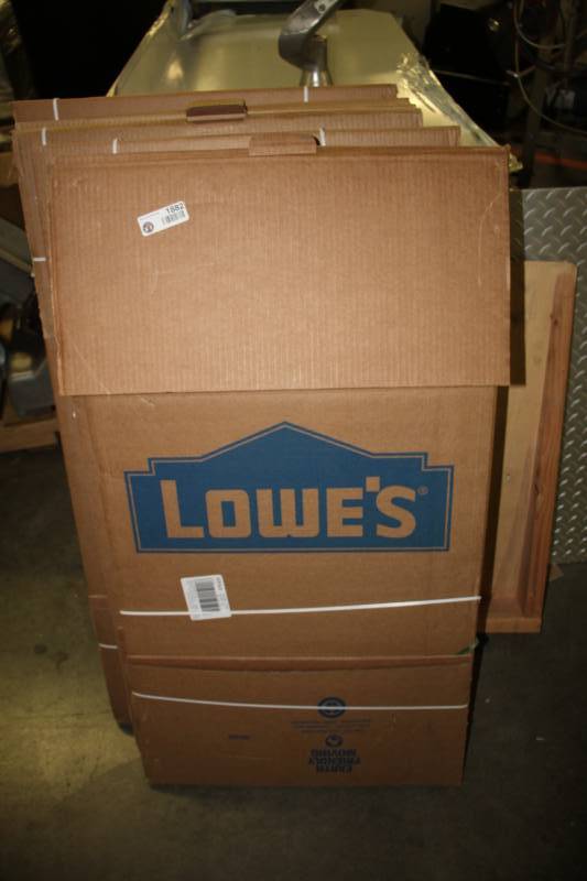 lot 1882 image: 5- Lowes X-large Cardboard Wardrobe Moving Box with Handle Holes (Actual 24-in x 24-in x 0.25-in)