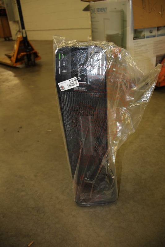 lot 1909 image: DeLonghi HFX65V15L 1500-Watt Ceramic Tower Electric Space Heater with Thermostat