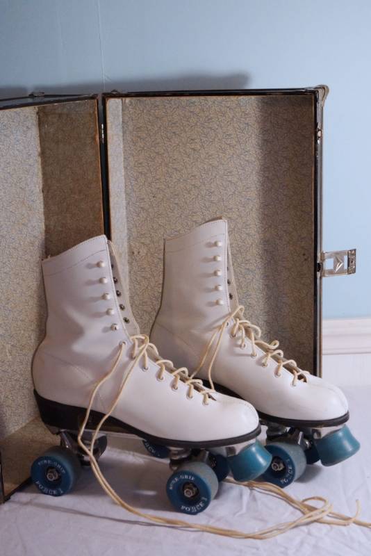 lot 1397 image: Cool Vintage Roller Skates-size 9-in original box-wheels still spin smoothly-Gotta Roll