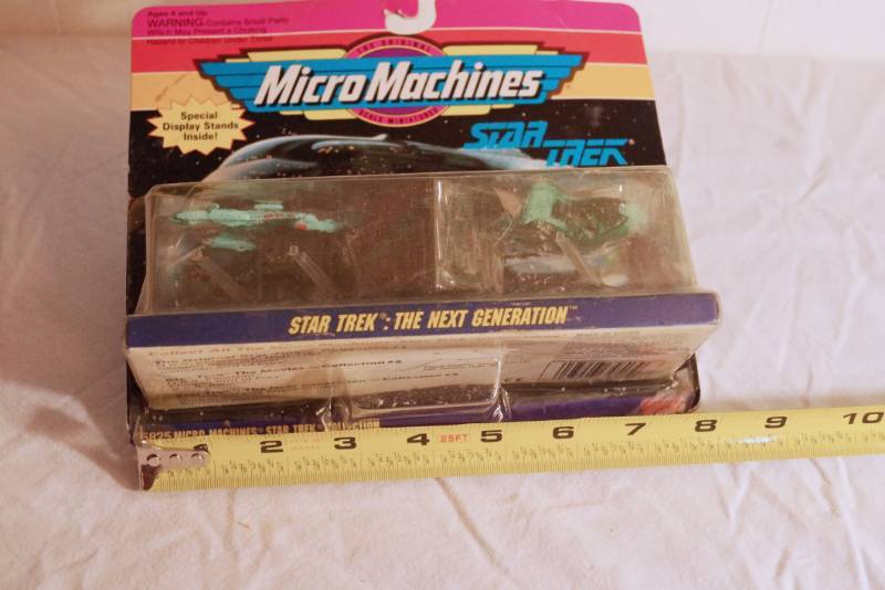 lot 1408 image: Star Trek Micro Machines-Collection 3-Includes Borg Ship, Romulan warbird, KlingonVorCha Attack Cruiser-new in package