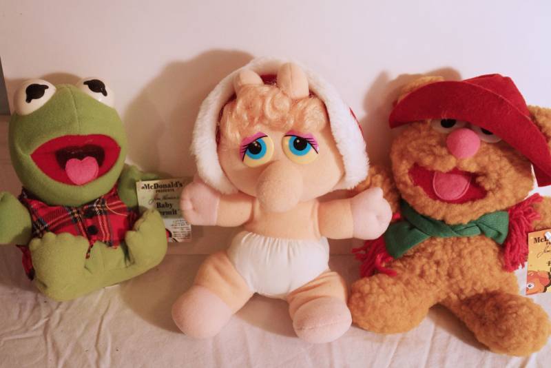 lot 1454 image: McDonalds Muppet Babies Stuffed Animals -Good condition-Kermit-Miss Piggy-Fozzy Bear