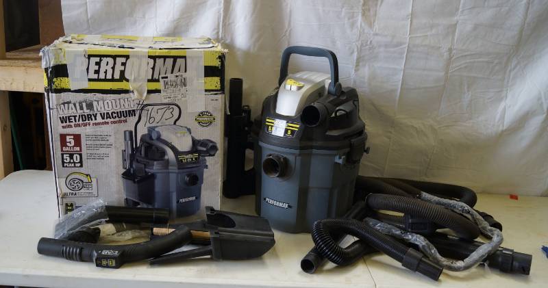 lot 5404 image: Wall Mount WetDry Vacuum - WORKS W remote control on wand - In original box w accessories