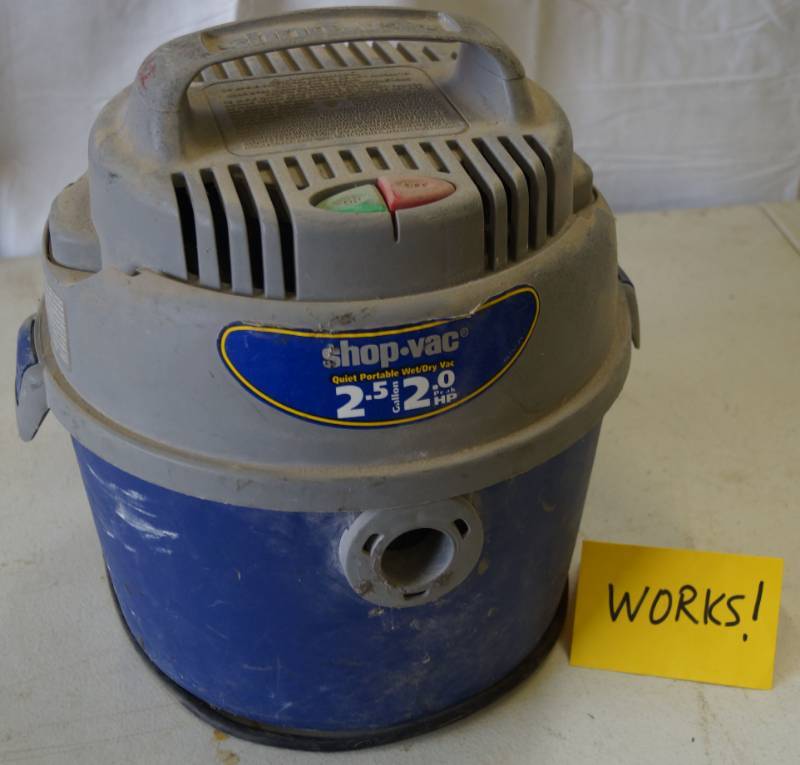 lot 5405 image: Shop Vac  - 2.5 Gallon 2.0 HP - works