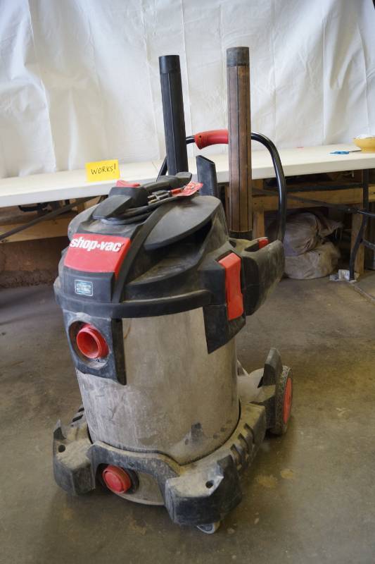 lot 5409 image: Shop Vac  - 16 Gallon 6.5 HP - works