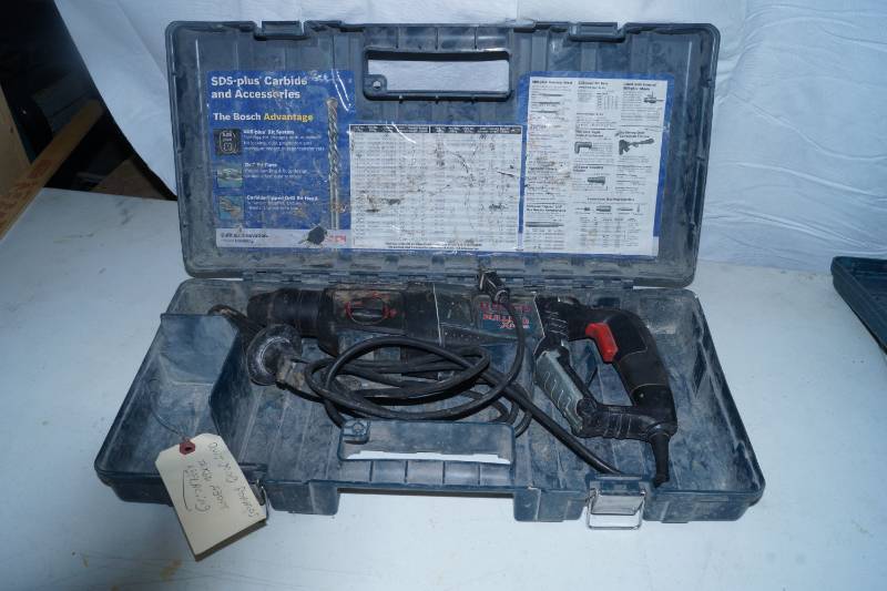 lot 5412 image: BOSCH Bulldog Extreme Hammer Drill in case - see note in pictures